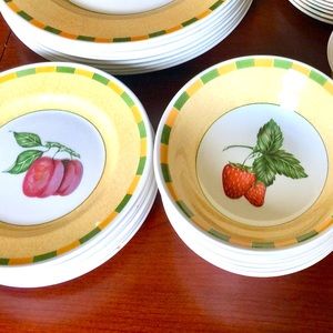 English Churchill bowls & plates 12 Pc set fruits print strawberry & red plums